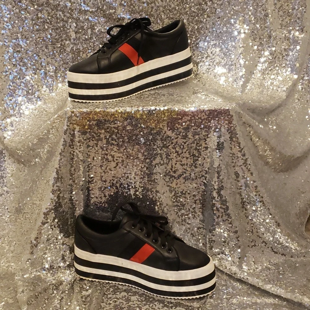 PAZZLE PLATFORMS - Picture 1 of 7